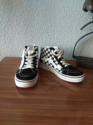 Zapatillas tipo Vans de segunda mano por 8 EUR en Leganés en WALLAPOP قماش الجورجيت Zapatillas tipo Vans de segunda mano por 8 EUR en Leganés en WALLAPOP قماش الجورجيت