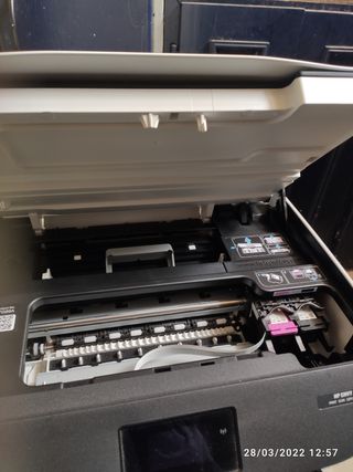 Impresora HP envy 5541 de segunda mano por 30 EUR en Tabanera del Monte en  WALLAPOP