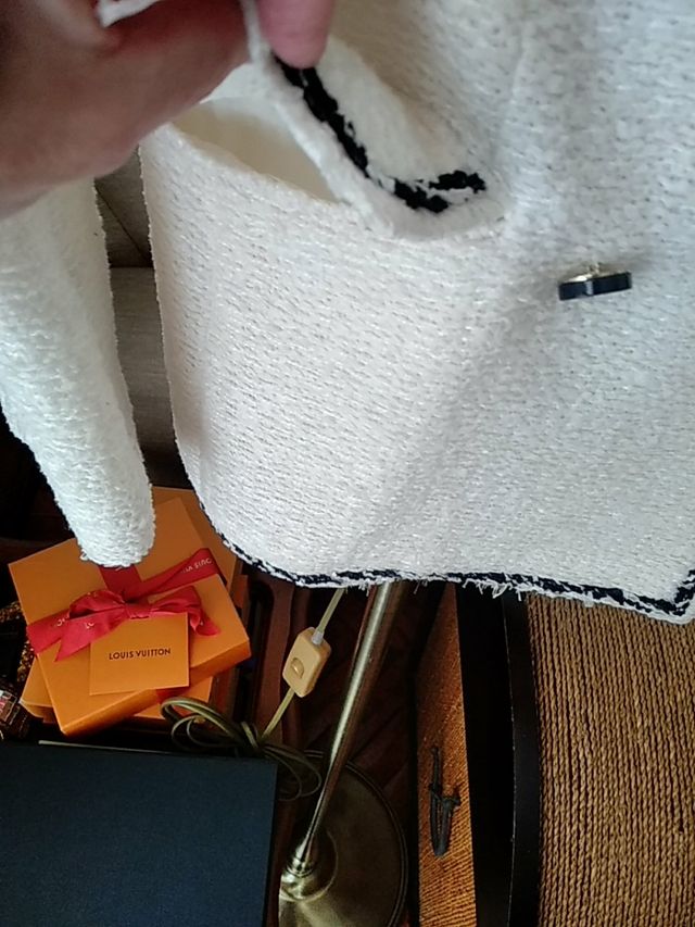 CHAQUETA CAROLINA HERRERA