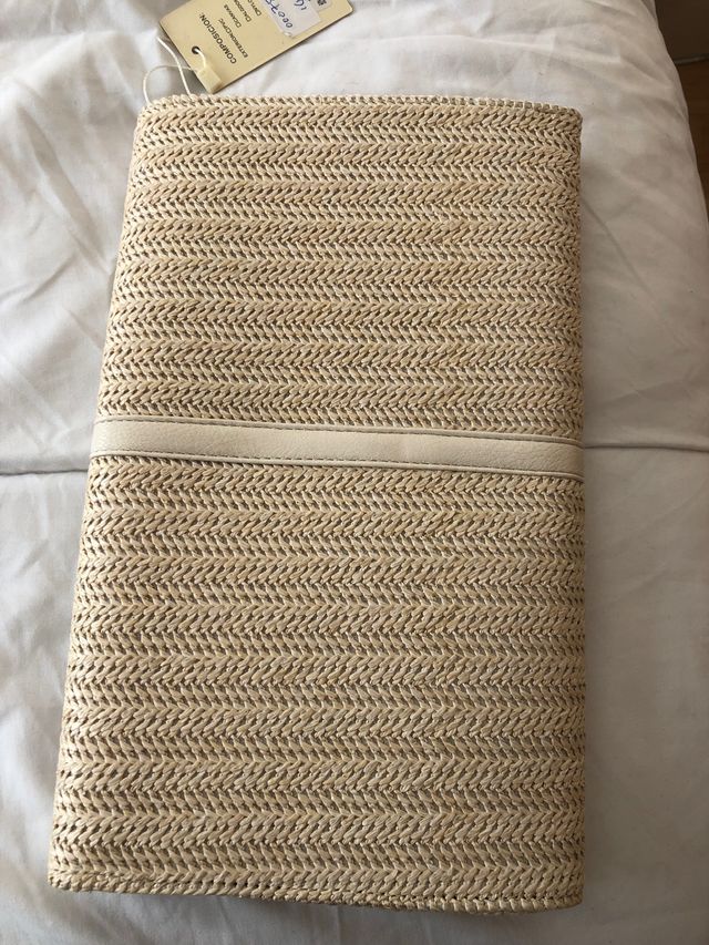 Bolso nuevo con etiqueta