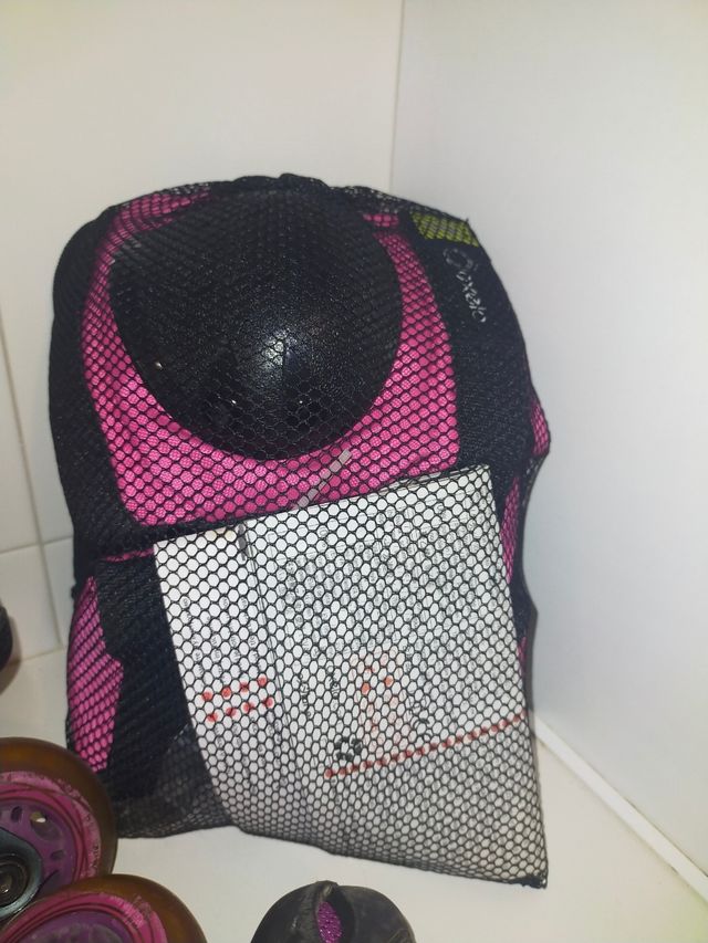 PATINES EN LÍNEA + RODILLERAS Y BOLSA X 20€