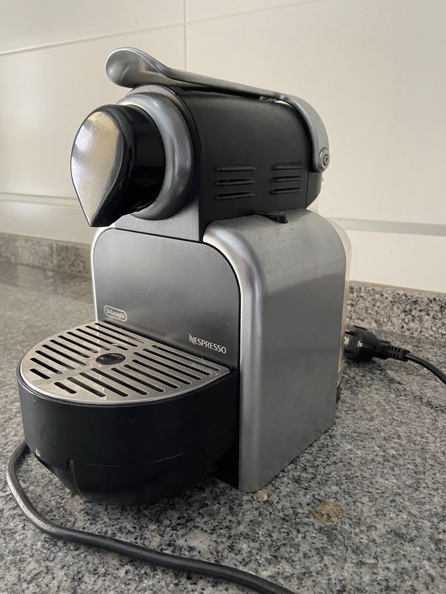 Cafetera Delonghi Nespresso