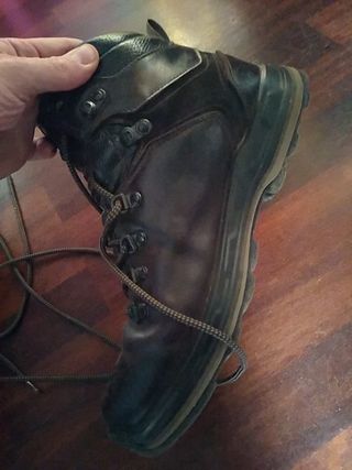 Botas de montaña Quechua forclaz 500 de segunda mano por 40 EUR en  Barcelona en WALLAPOP