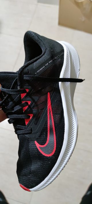 Zapatillas Nike Originales talla 41 (26Cm) de segunda mano por 25 EUR en  Cartagena en WALLAPOP