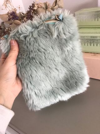 Bolso pelo Zara de segunda mano por 3 EUR en Alcalá de Henares en WALLAPOP