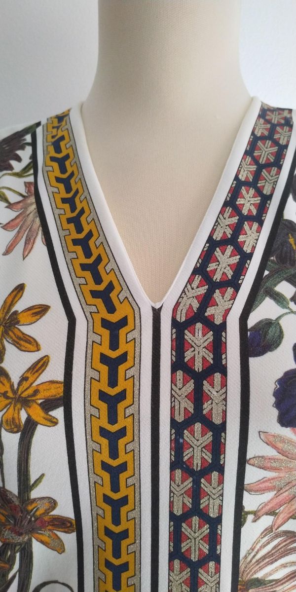 Vestido flores. Zara