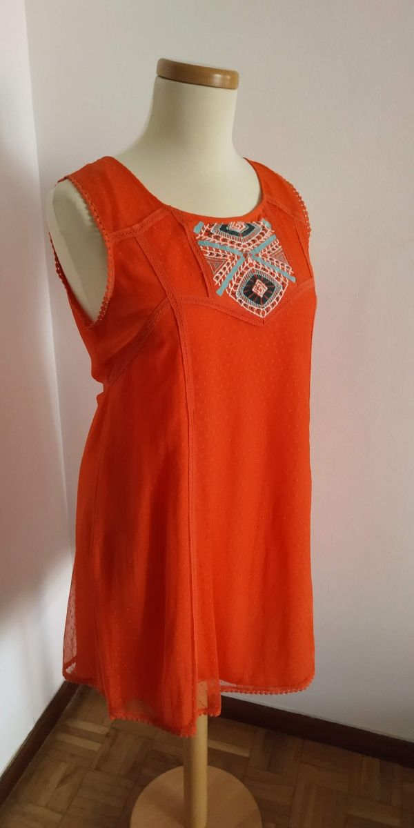 Vestido coral