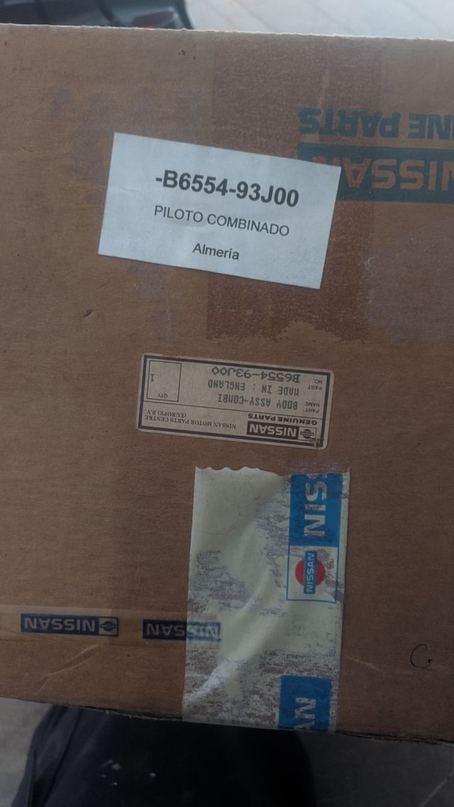 Nissan Primera Piloto Trasero Der.