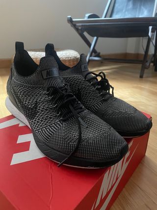 Zapatillas Nike Air Zoom Mariah Flyknit Racer de segunda mano por 65 EUR en  Gijón en WALLAPOP