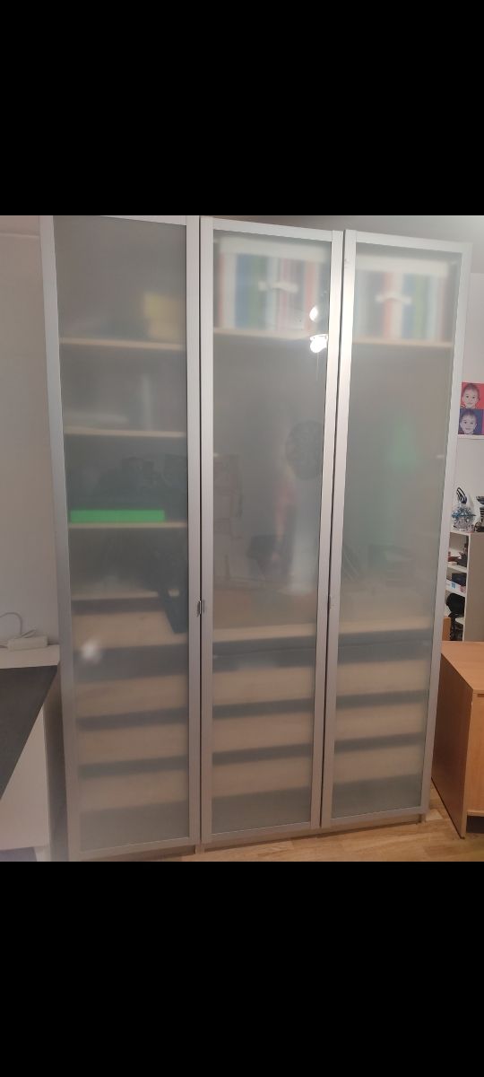 Puertas armario ikea Pax de segunda mano por 25 EUR en Zaragoza en WALLAPOP