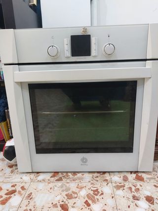 Horno Balay de segunda mano por 50 EUR en Madrid en WALLAPOP