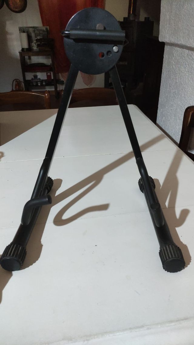 Supporto per chitarra