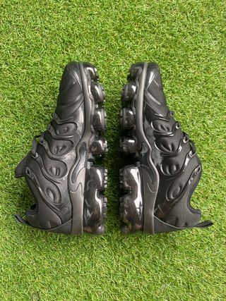 Nike Vapormax Plus TN Negras de segunda mano por 70 EUR en Sant Cugat del  Vallès en WALLAPOP