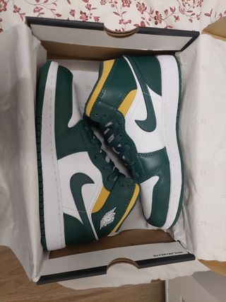 WMNS Air Jordan 1 MID 38.5size, 女裝, 鞋, 波鞋- Carousell