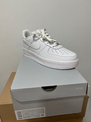 Nike air force 1 low hombre 42,5 de segunda mano por 13 EUR en Madrid en  WALLAPOP