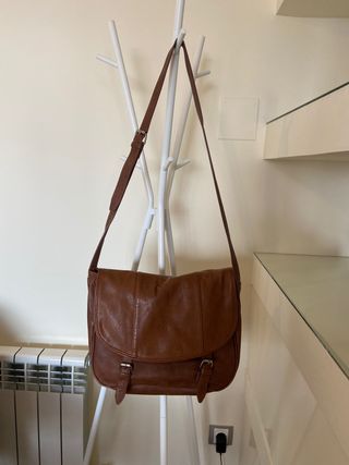 Bolso Stradivarius de segunda mano por 4 EUR en Madrid en WALLAPOP