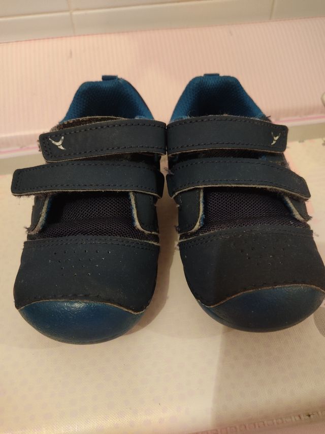 zapatos tenis niño núm 24