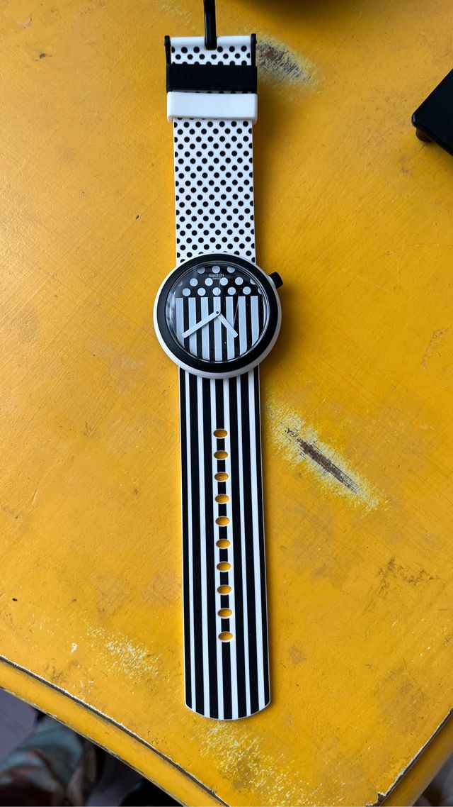 Reloj Swatch Popdancing