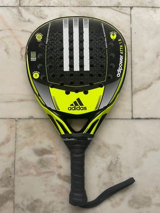 Pala Adidas adipower ATTK 1.8 de segunda mano por 60 EUR en Badajoz en  WALLAPOP