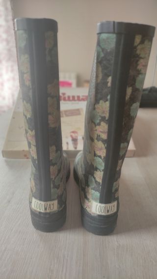 Botas agua mujer coolway de segunda mano por 25 EUR en Ciudad Real en  WALLAPOP