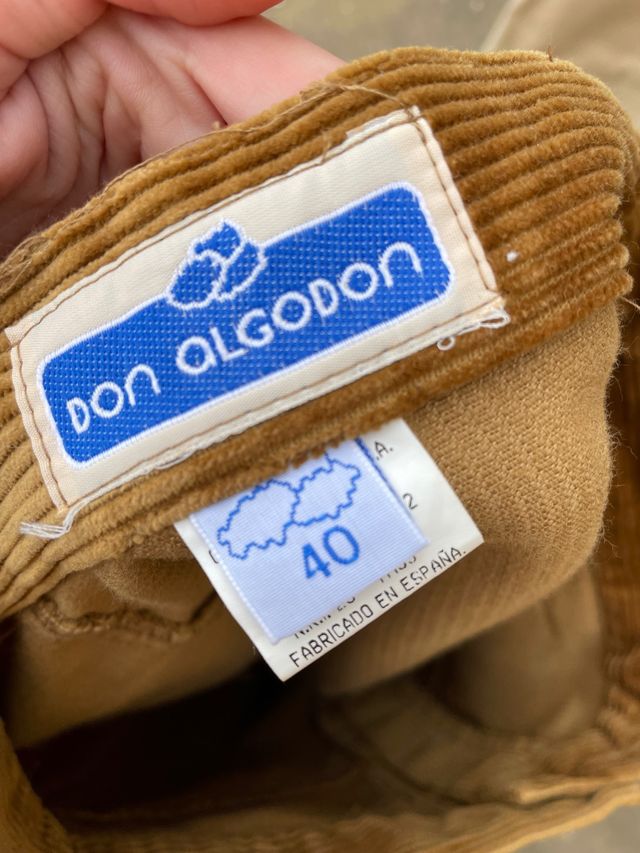 Falda de pana marrón