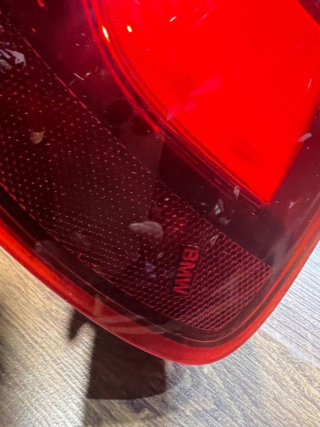 PILOTOS TRASEROS BMW M2