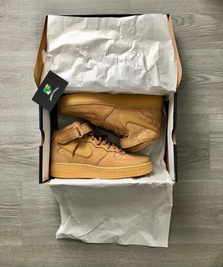 Nike Air Force 1 mid Wheat 40 retail de segunda mano por 150 EUR en San  Cristóbal de La Laguna en WALLAPOP
