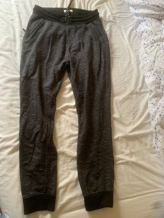 Chandal marca easy wear de segunda mano por 8 EUR en Martorell en WALLAPOP