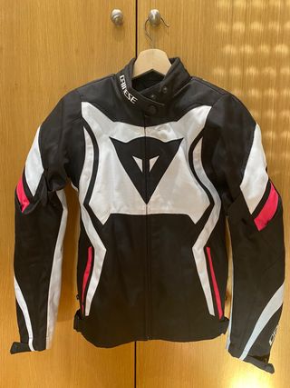 Dainese - Chaqueta moto mujer Dainese de segunda mano por 140 EUR en  Leganés en WALLAPOP