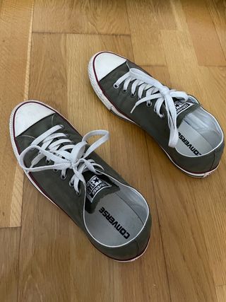 Converse verdes bajas de segunda mano por 15 EUR en Zaragoza en WALLAPOP