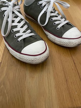 Converse verdes bajas de segunda mano por 15 EUR en Zaragoza en WALLAPOP