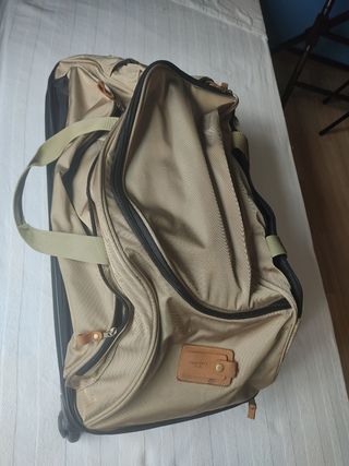 Maleta coronel tapioca de segunda mano por 45 EUR en La Nucia en WALLAPOP
