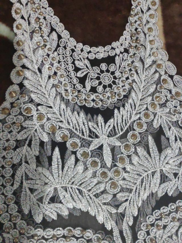 Top encaje cuello redondo-dorado