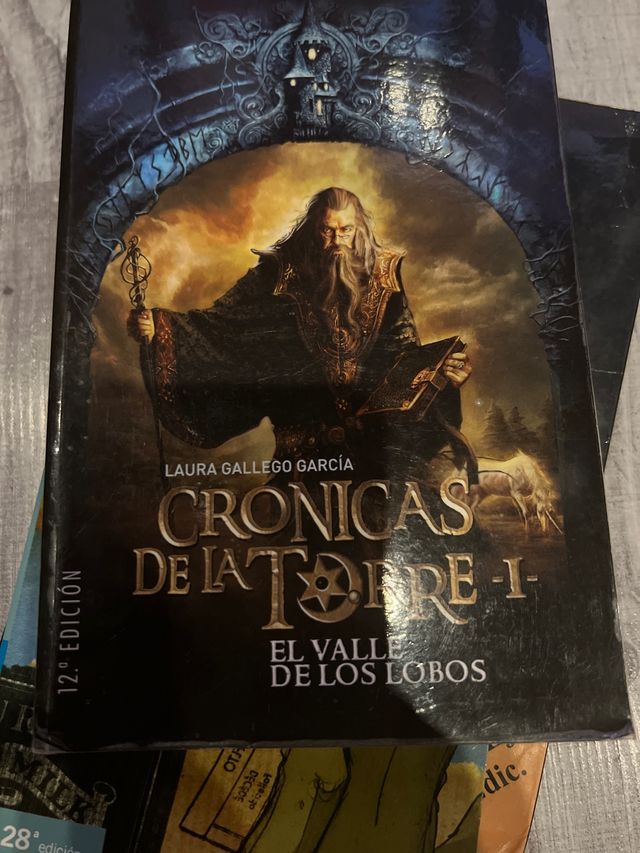 CRONICAS DE LA TORRE EL VALLE DE LOS LOBOS