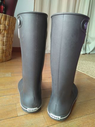 Estas son las mejores botas de agua Crocs para mujer, hombre y niños -  Showroom