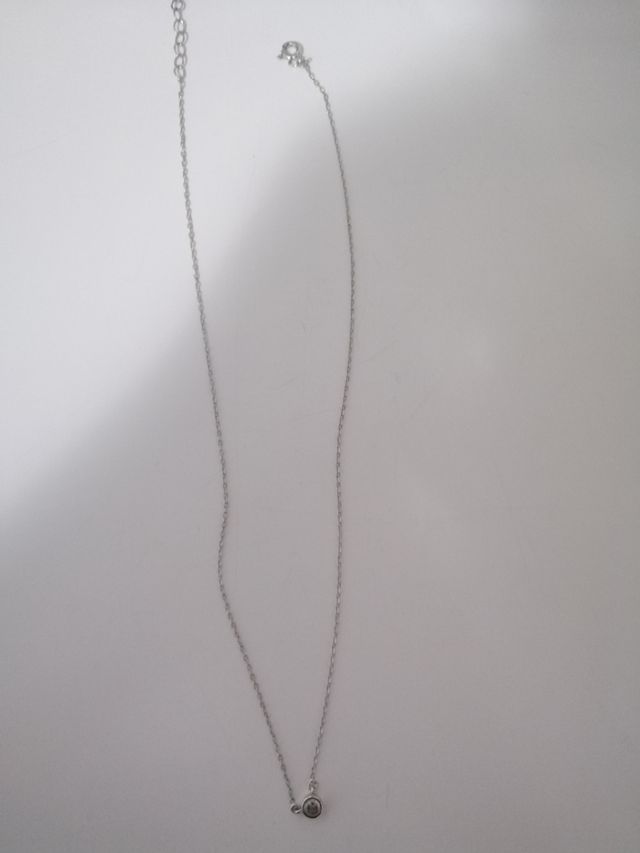 Colgante con zirconita blanca de 0,49 quilates