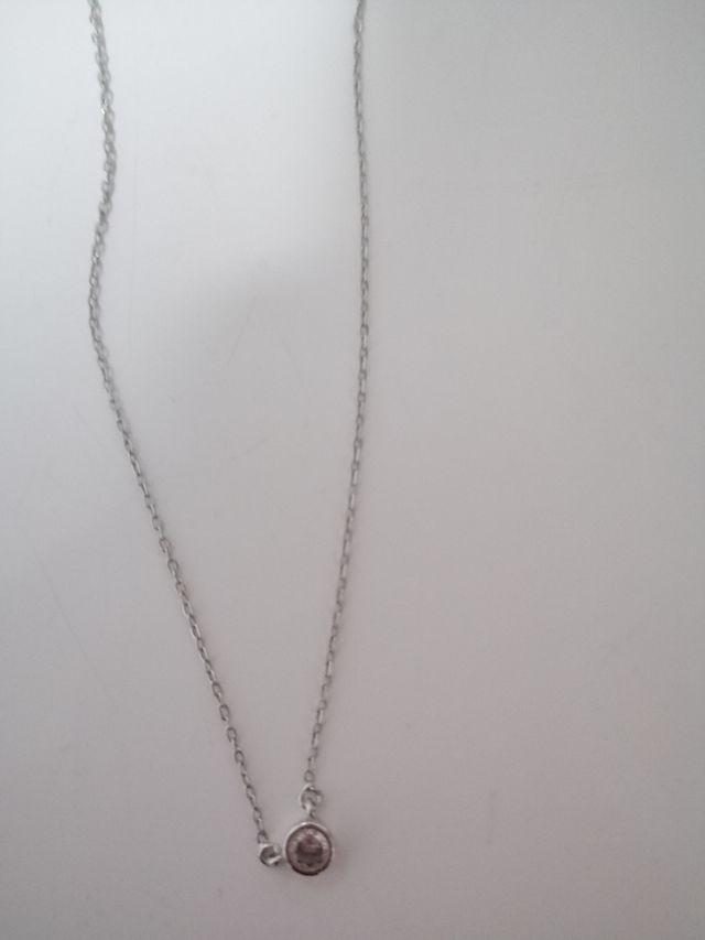 Colgante con zirconita blanca de 0,49 quilates