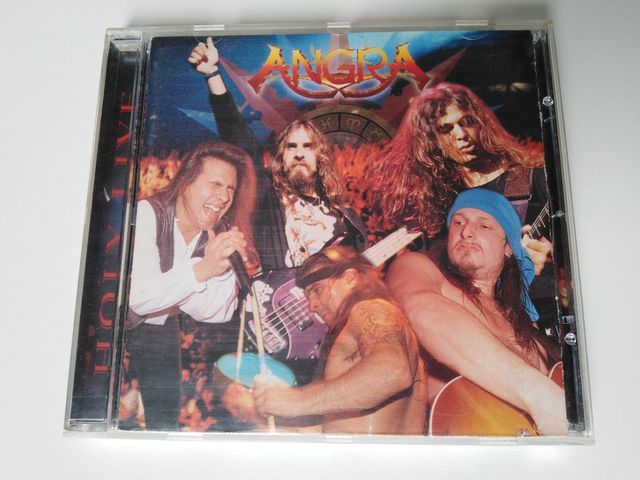 cd Angra. Holy live.