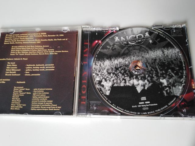 cd Angra. Holy live.