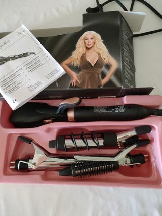 Plancha del pelo con accesorios. de segunda mano por 15 EUR en Estepona en  WALLAPOP