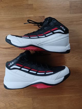 Zapatillas baloncesto Fila de segunda mano por 30 EUR en Llagostera en  WALLAPOP