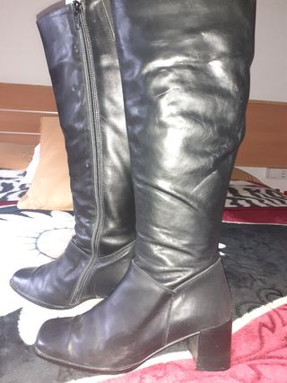 Botas altas mujer de segunda mano por 10 EUR en Granollers en WALLAPOP