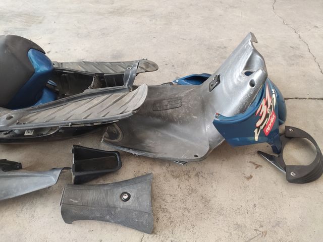 Carenado Despiece Aprilia SR 2003