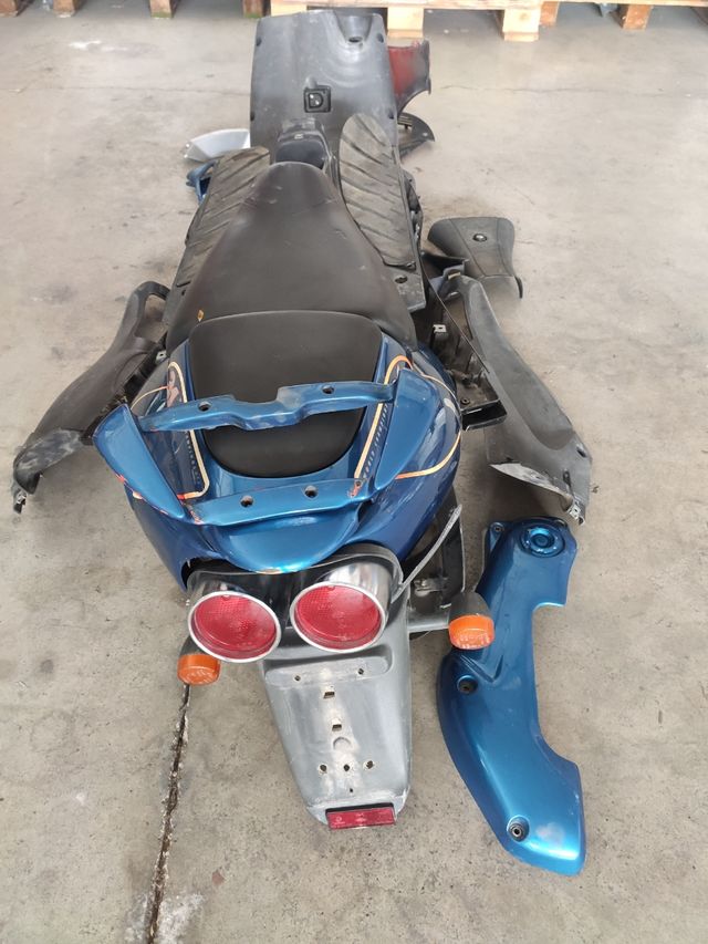 Carenado Despiece Aprilia SR 2003