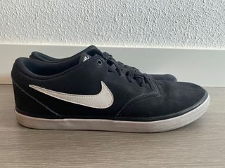 Zapatillas Nike SB Check Suede de segunda mano por 12 EUR en Navalcarnero  en WALLAPOP