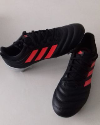 BOTAS ADIDAS COPA 19.3 FG. TALLA 40 2\\/3. NUEVAS. de segunda mano por 54  EUR en Pamplona en WALLAPOP