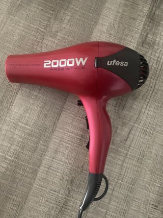 Secador pelo de segunda mano por 5 EUR en Alcalá de Henares en WALLAPOP