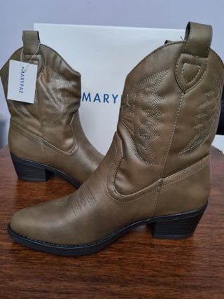Botas Cowboy Nuevas Marypaz de segunda mano por 20 EUR en Barcelona en  WALLAPOP