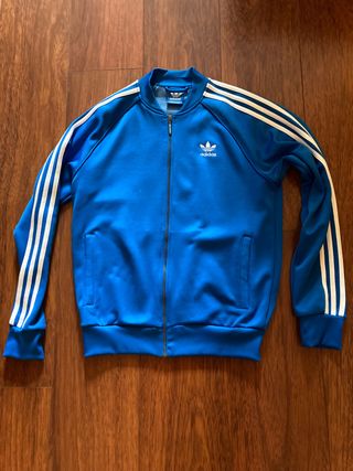 Chandal Adidas retro de segunda mano en Madrid en WALLAPOP