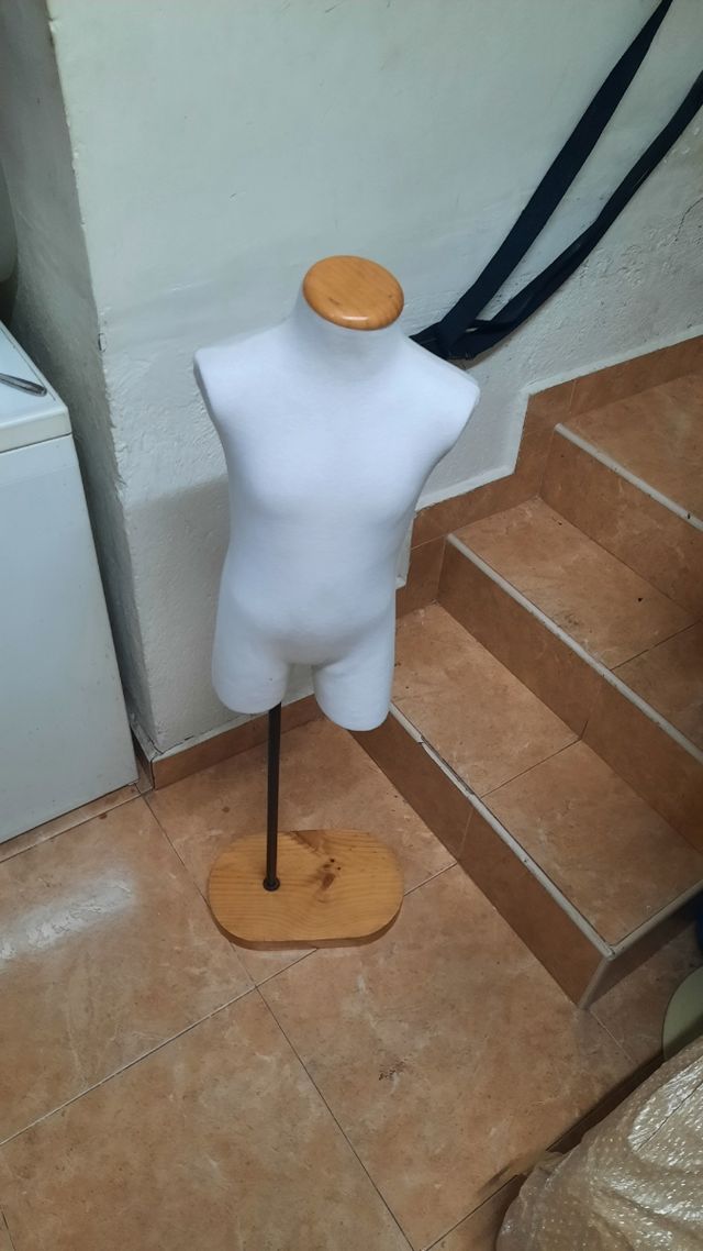 Maniquie para niños, chico, moda infantil